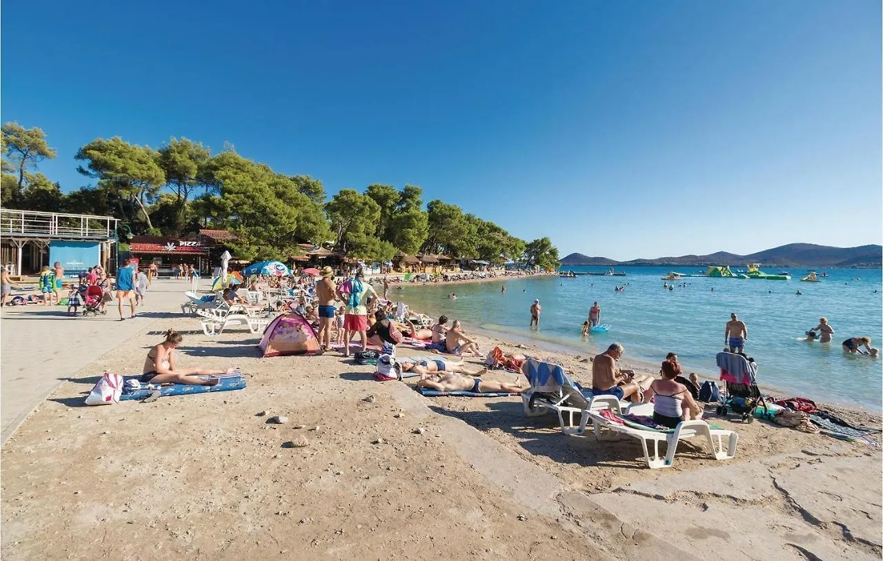 3 Bedroom Amazing Apartment In Turanj Croatia